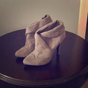 Charlotte Russ lite gray suede booties
